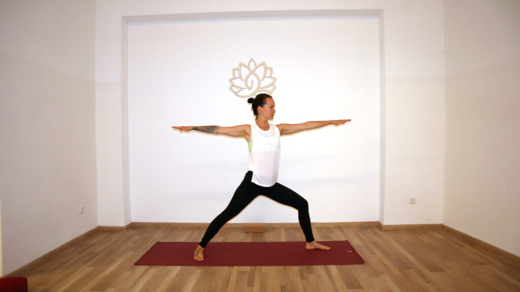 Ashtanga Yoga mit Nina in Gerasdorf